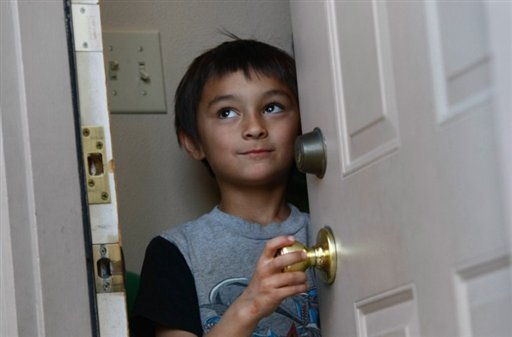 niño del globo